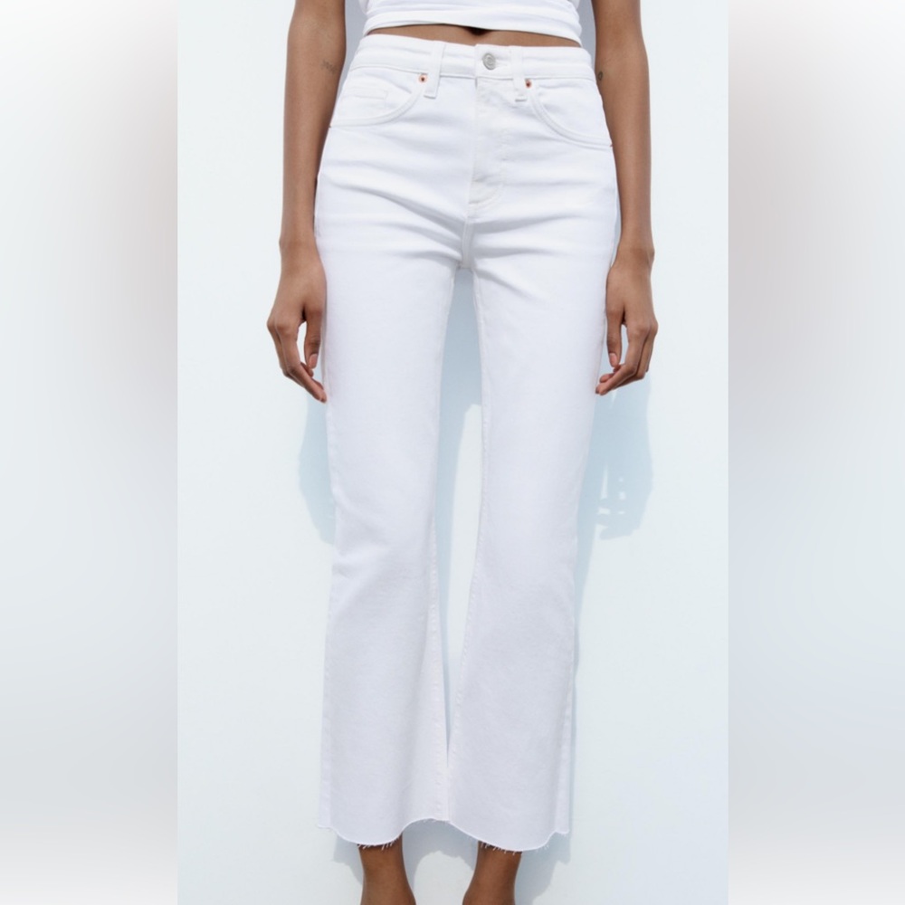 Zara white ankle bootcut jeans (crop)